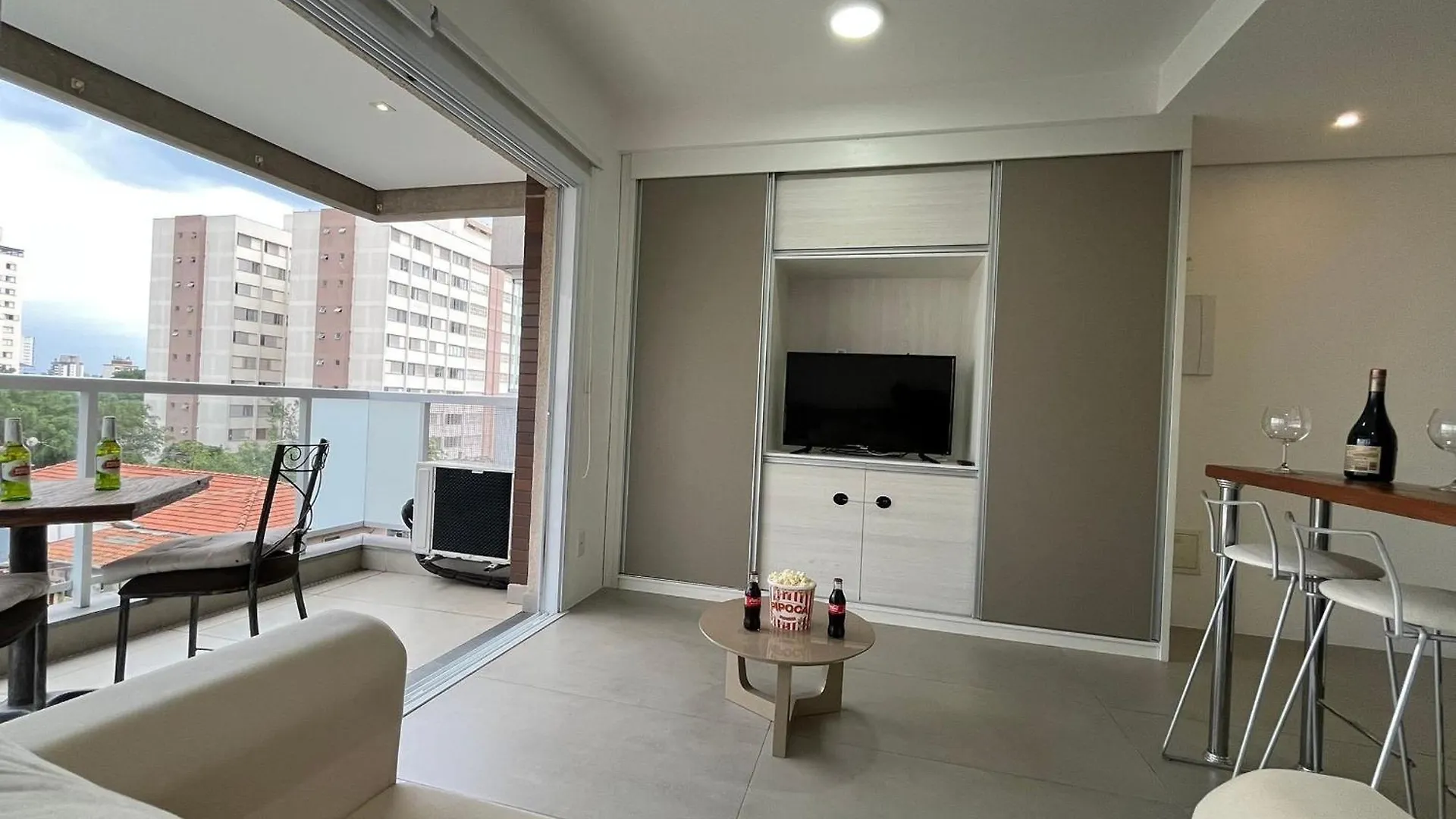 Apartment Varandas Studio Com Vista Na Vl Mariana | Delfhy Sao Paulo Brazil